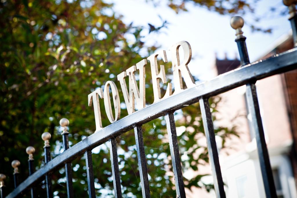 Tower House Executive Guest House Pontefract Exteriér fotografie