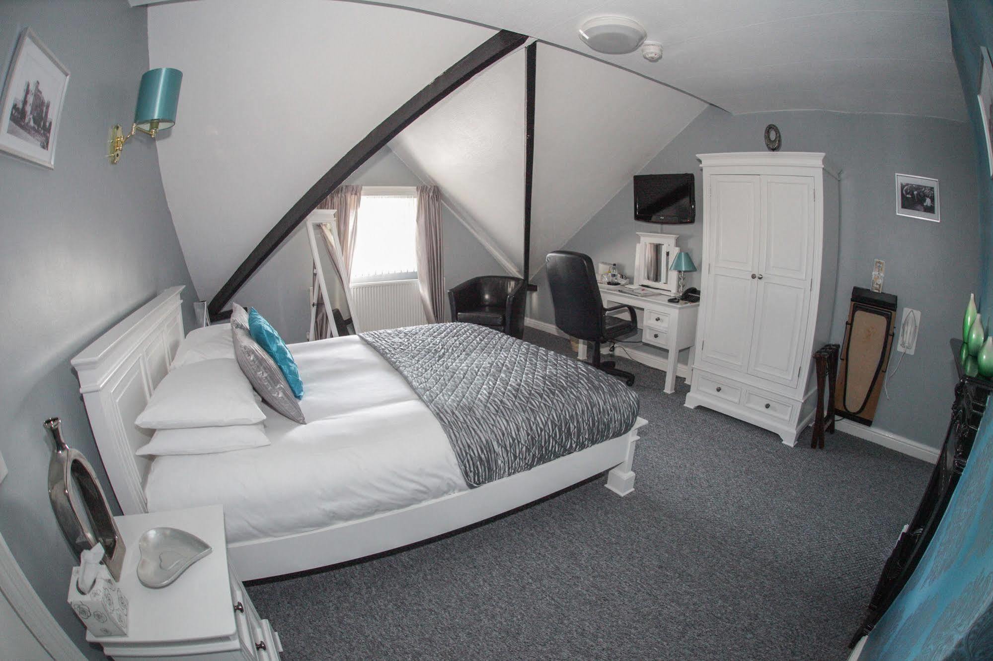 Tower House Executive Guest House Pontefract Exteriér fotografie