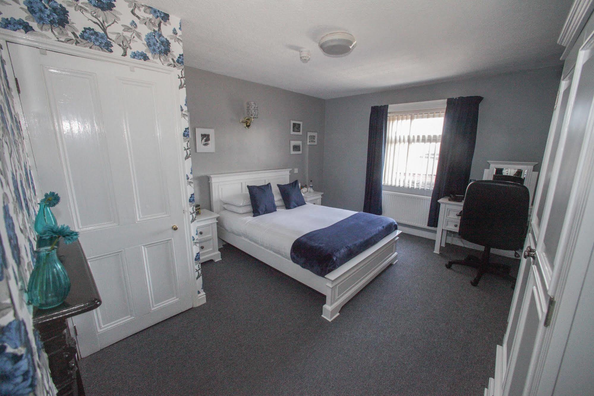 Tower House Executive Guest House Pontefract Exteriér fotografie