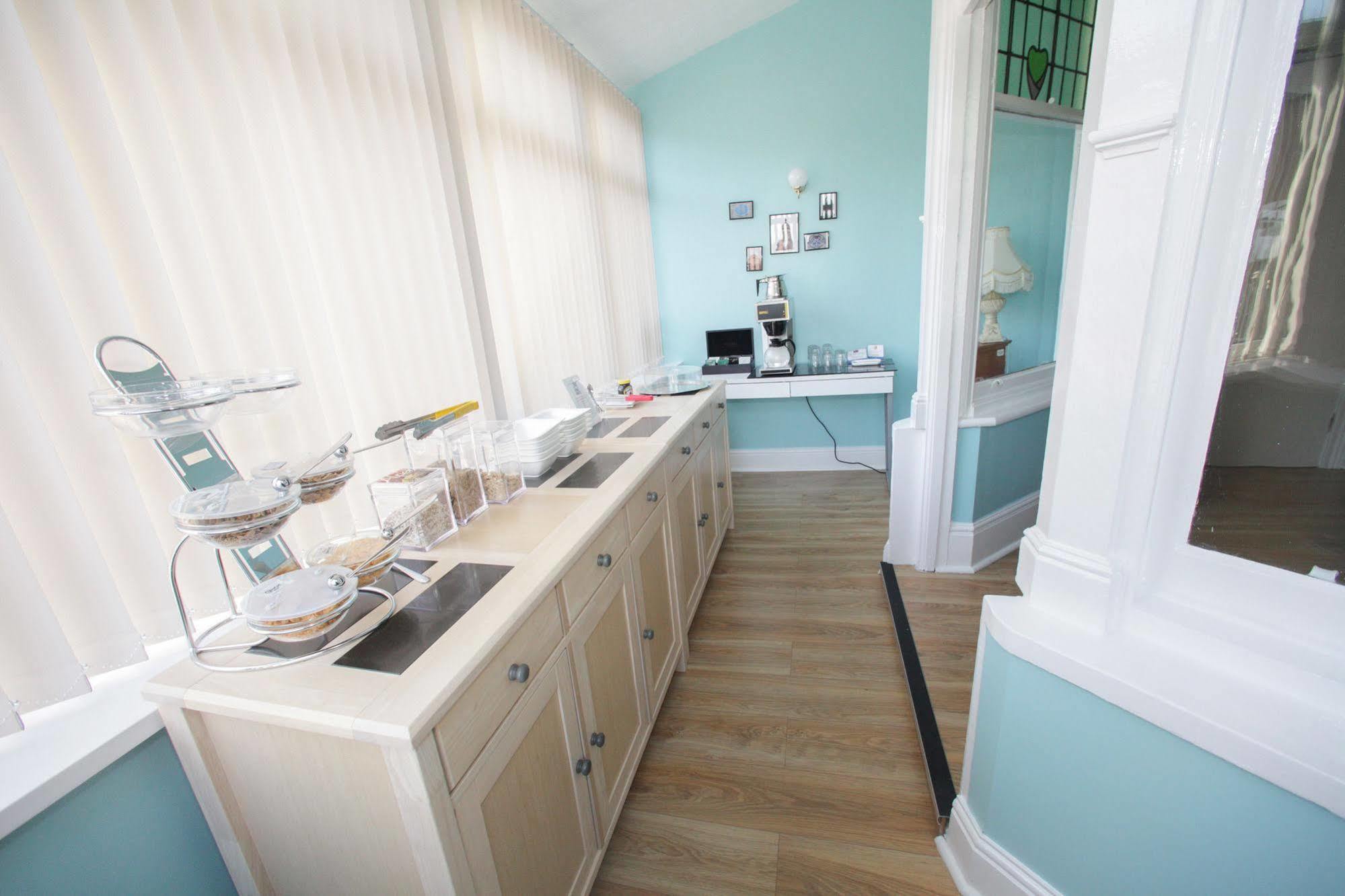 Tower House Executive Guest House Pontefract Exteriér fotografie